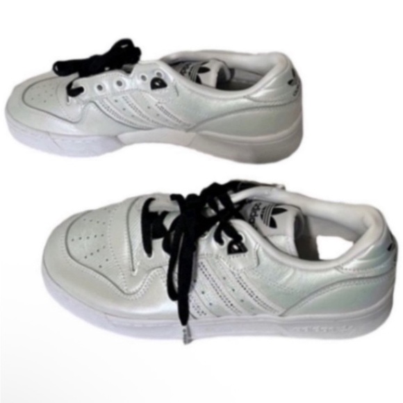 New Adidas Rivalry Sneakers White Iridescent Rhinestones Sparkle Low Top Athlete - Picture 1 of 17